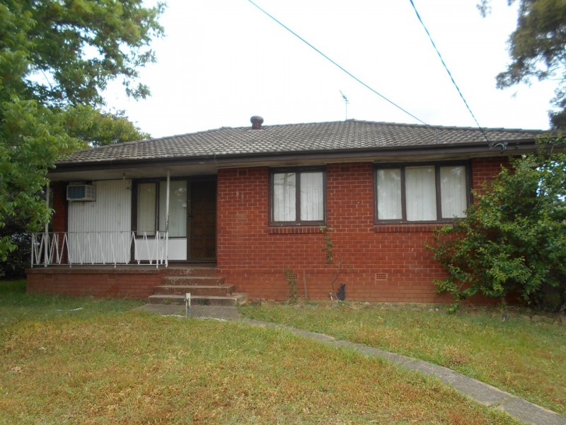 9 Parkes Crescent, Blackett NSW 2770