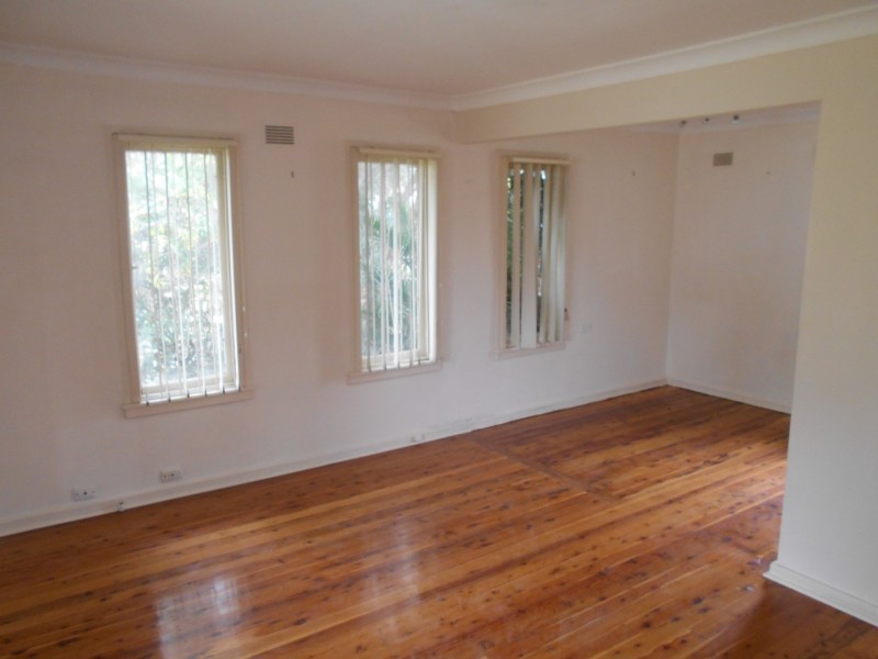 9 Parkes Crescent, Blackett NSW 2770