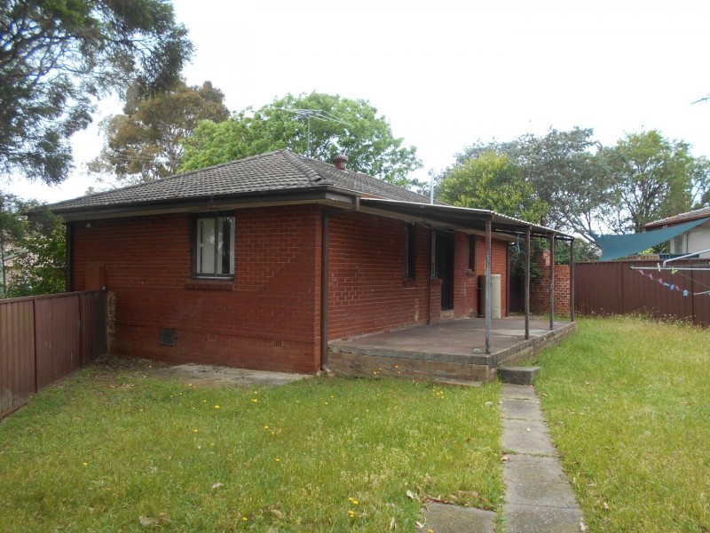9 Parkes Crescent, Blackett NSW 2770
