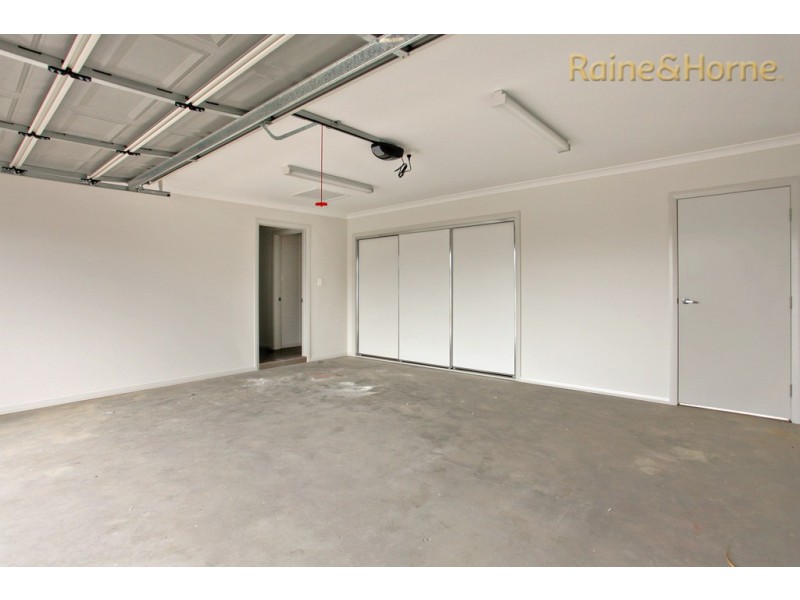 82 Binyang Avenue, Glenmore Park NSW 2745