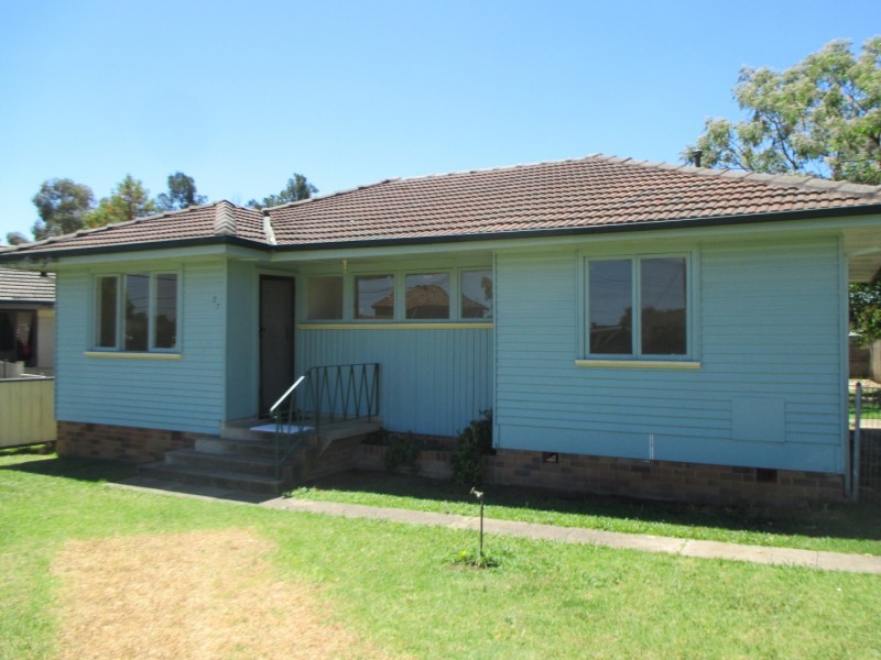 27 Gasmata Crescent, Whalan NSW 2770
