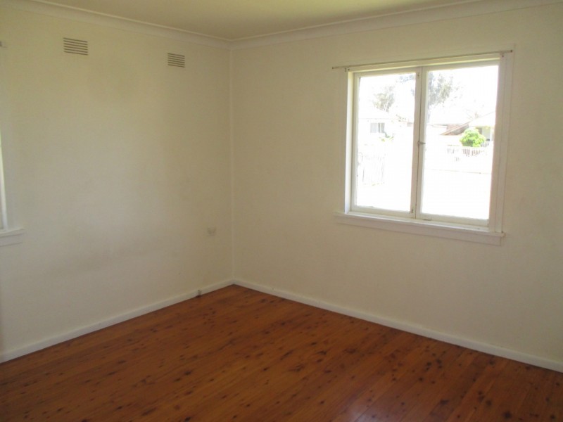 27 Gasmata Crescent, Whalan NSW 2770