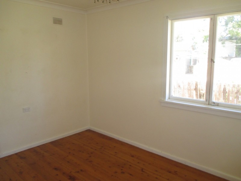 27 Gasmata Crescent, Whalan NSW 2770