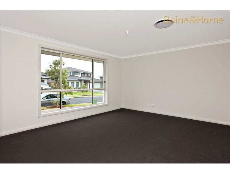 82 Binyang Avenue, Glenmore Park NSW 2745