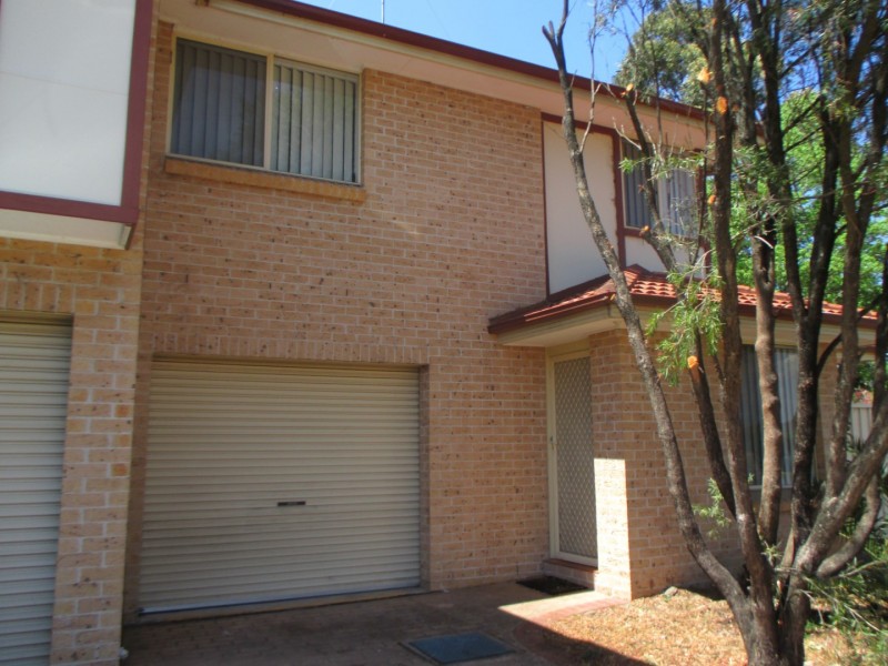 1/2 Wattle Avenue, North St Marys NSW 2760