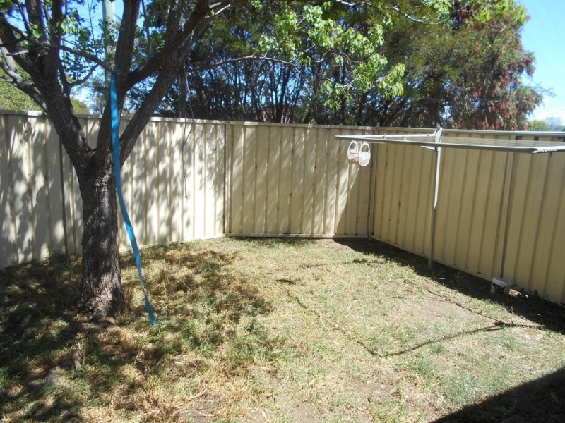 1/2 Wattle Avenue, North St Marys NSW 2760