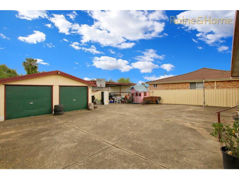 63 Canberra Street, Oxley Park NSW 2760