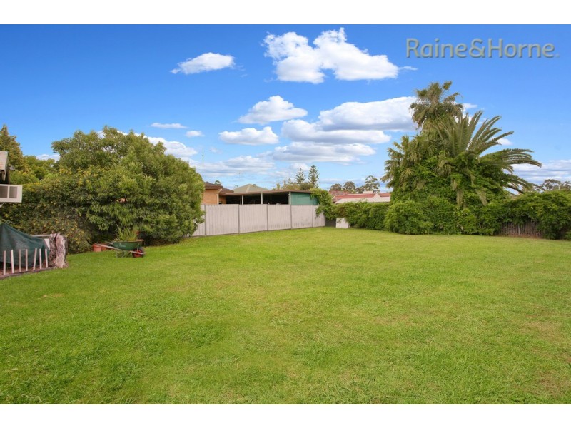 63 Canberra Street, Oxley Park NSW 2760