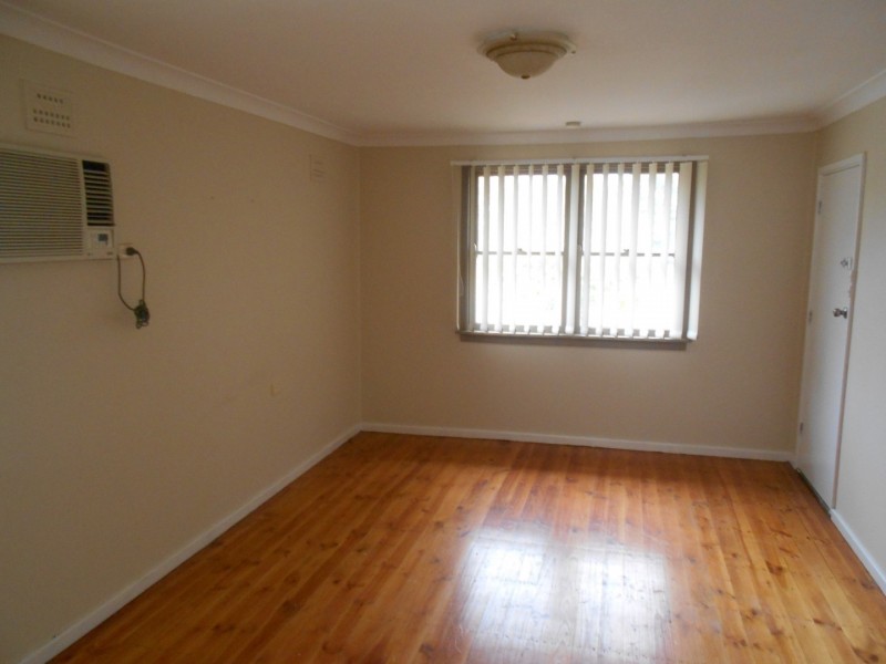 13 Kista Dan Avenue, Tregear NSW 2770