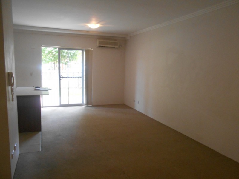 1/13-17 Regentville Road, Jamisontown NSW 2750