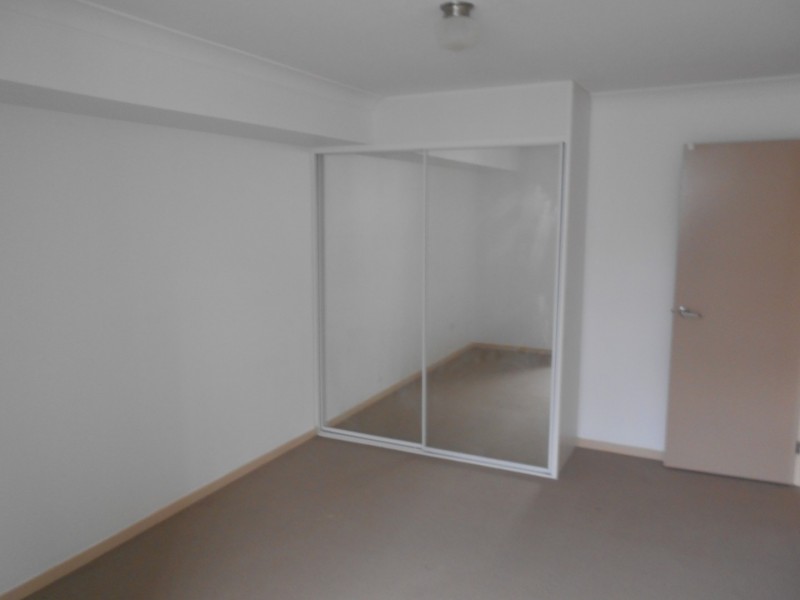 8/68-70 Brisbane Street, Oxley Park NSW 2760