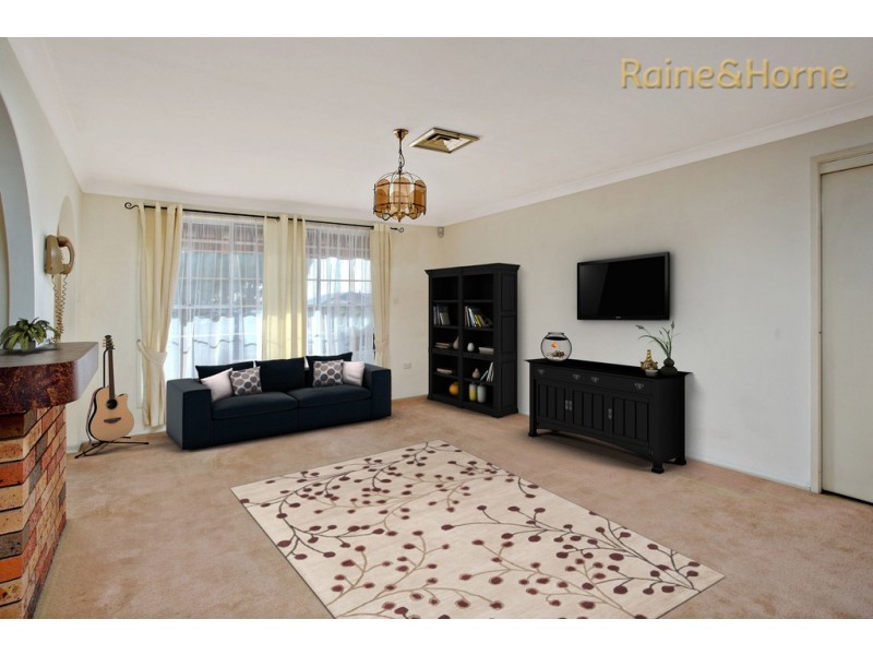 14 COOK PARADE, St Clair NSW 2759