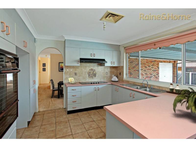 14 COOK PARADE, St Clair NSW 2759