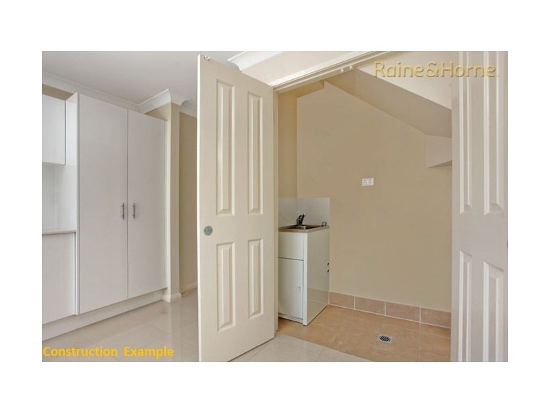 2/4 Collins Street, St Marys NSW 2760