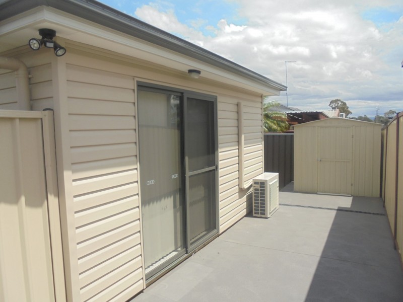 5A Caines Crescent, St Marys NSW 2760