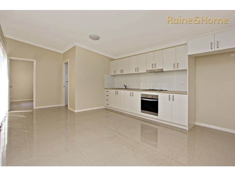 61A Marquesa Crescent, Lethbridge Park NSW 2770