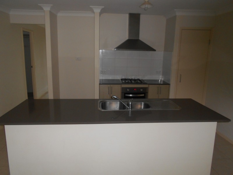 19 Taradale Drive, Ropes Crossing NSW 2760