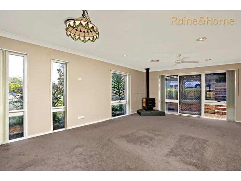 1 Pleasant Place, Leonay NSW 2750