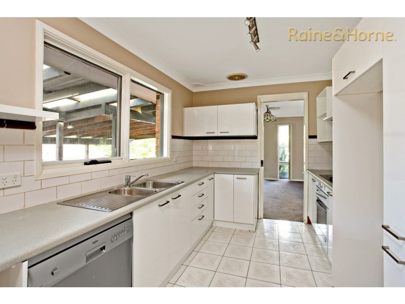 1 Pleasant Place, Leonay NSW 2750