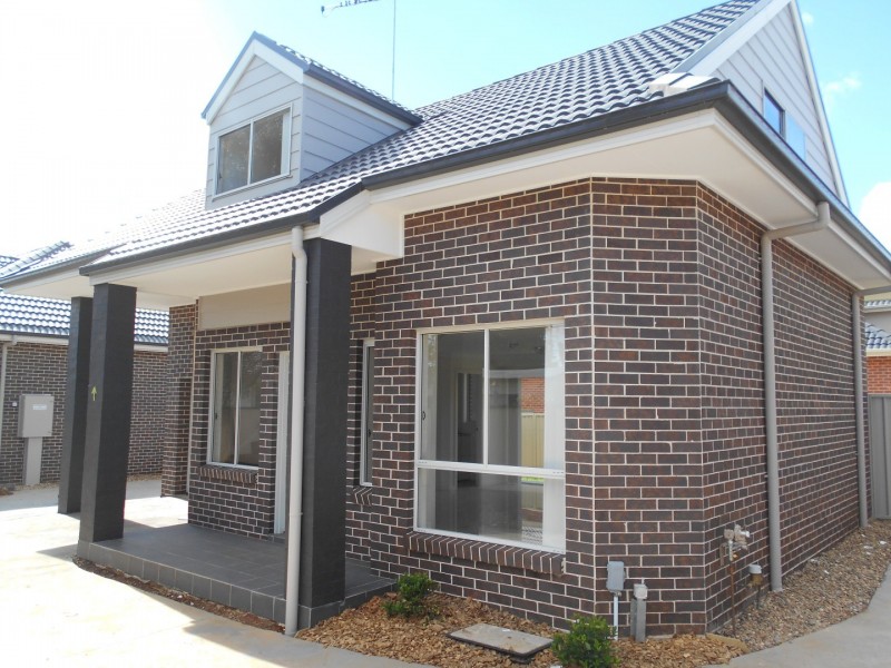 3/27 Hobart Street, Oxley Park NSW 2760