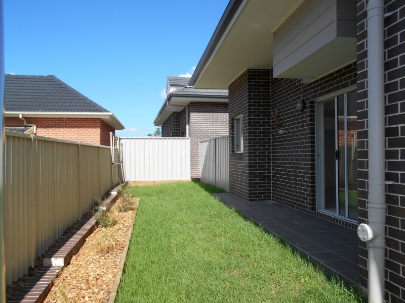 3/27 Hobart Street, Oxley Park NSW 2760