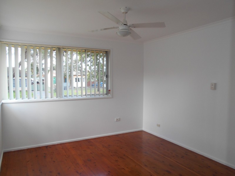 15 Barker Street, Cambridge Park NSW 2747