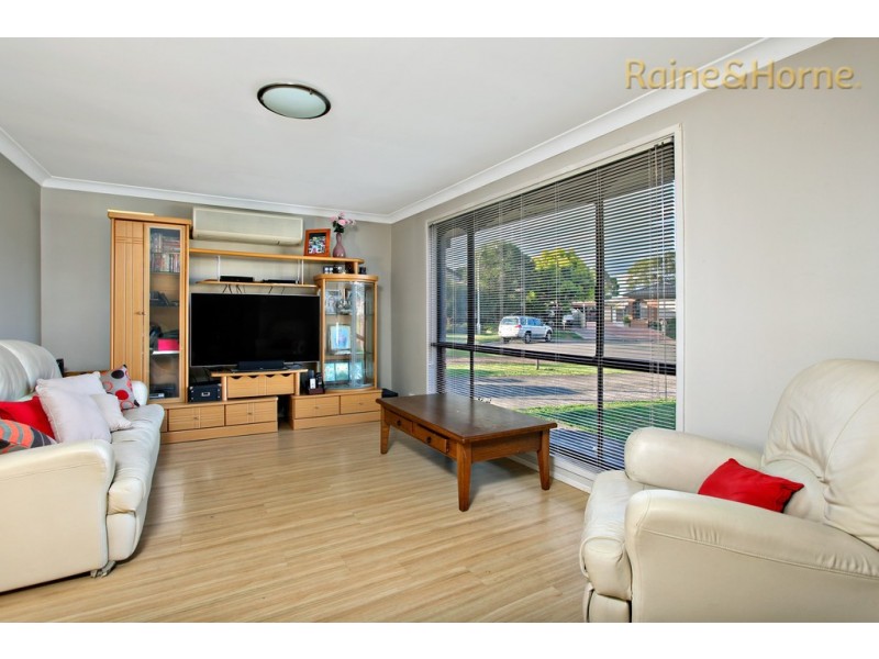 19 Ontario Avenue, St Clair NSW 2759