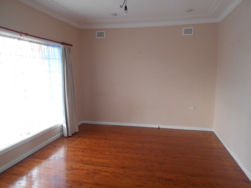 19 Dorothy Crescent, Colyton NSW 2760