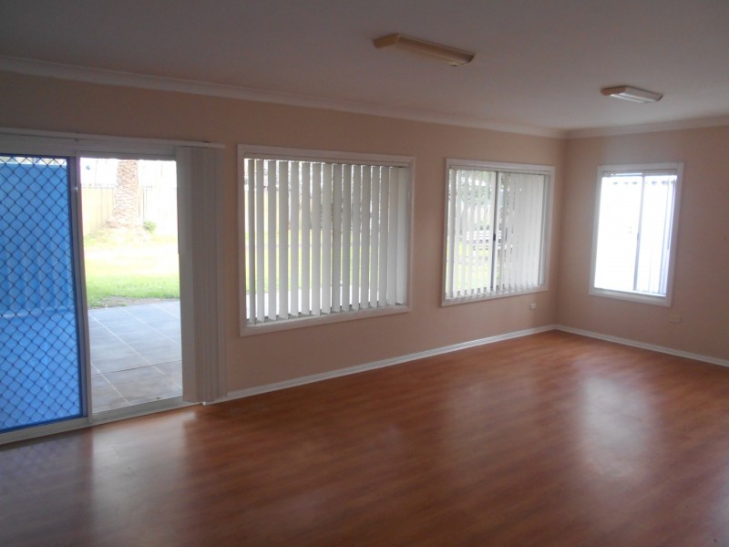 19 Dorothy Crescent, Colyton NSW 2760