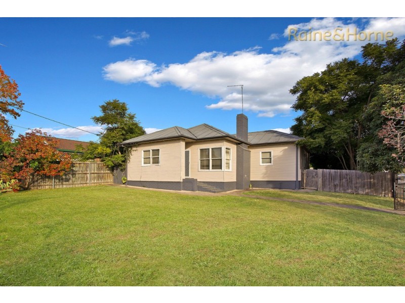 1 Ross Place, St Marys NSW 2760