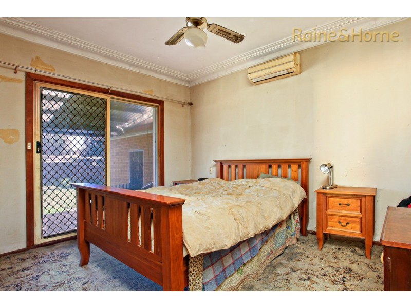 13 Wattle Avenue, North St Marys NSW 2760