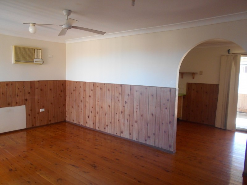 29 Shadlow Crescent, St Clair NSW 2759