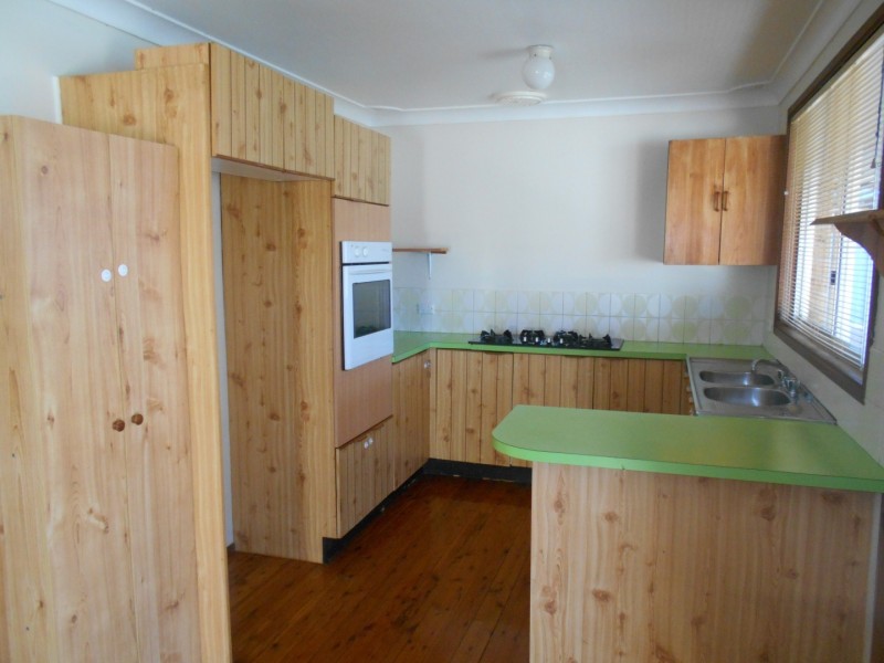 29 Shadlow Crescent, St Clair NSW 2759