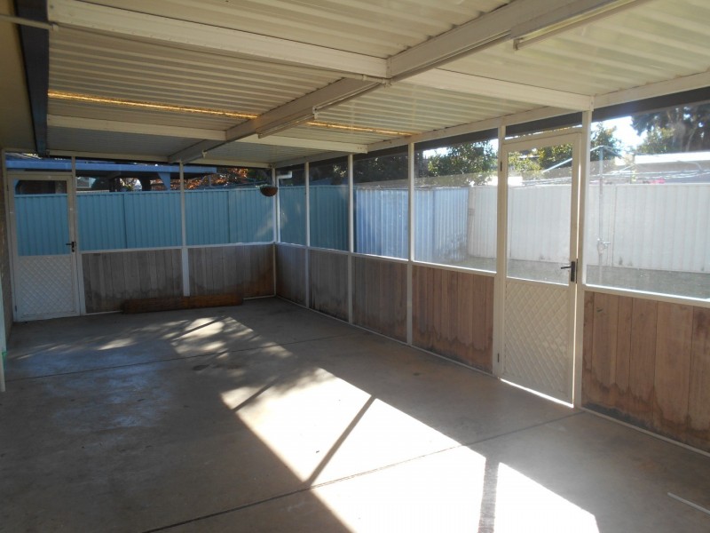 29 Shadlow Crescent, St Clair NSW 2759