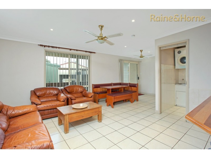 42 BOUGAINVILLE ROAD, Lethbridge Park NSW 2770