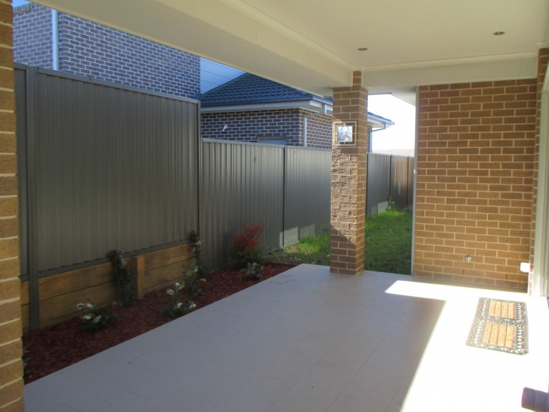 23 Stephenson Drive, Ropes Crossing NSW 2760