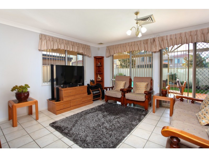 37 Augusta, St Clair NSW 2759
