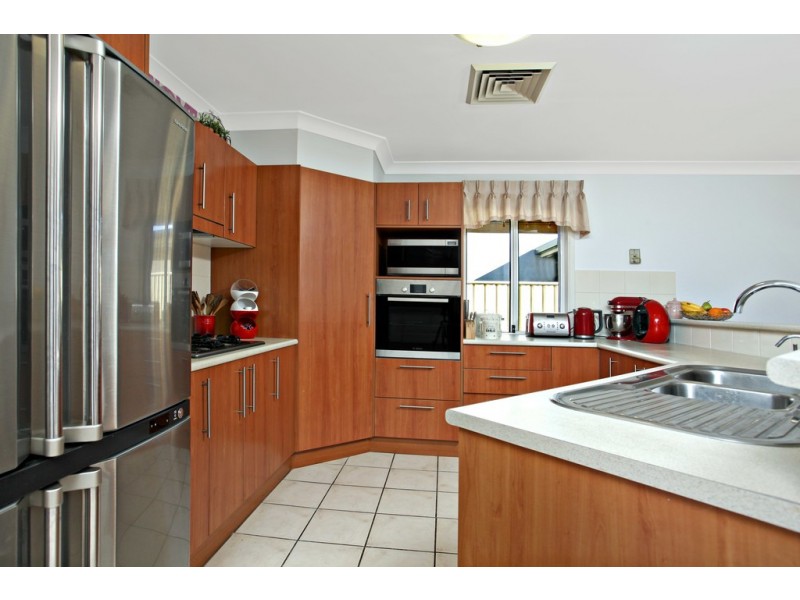 37 Augusta, St Clair NSW 2759