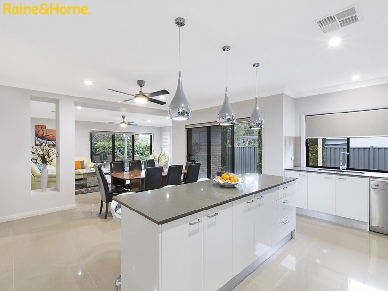 11 EDDY STREET, St Clair NSW 2759