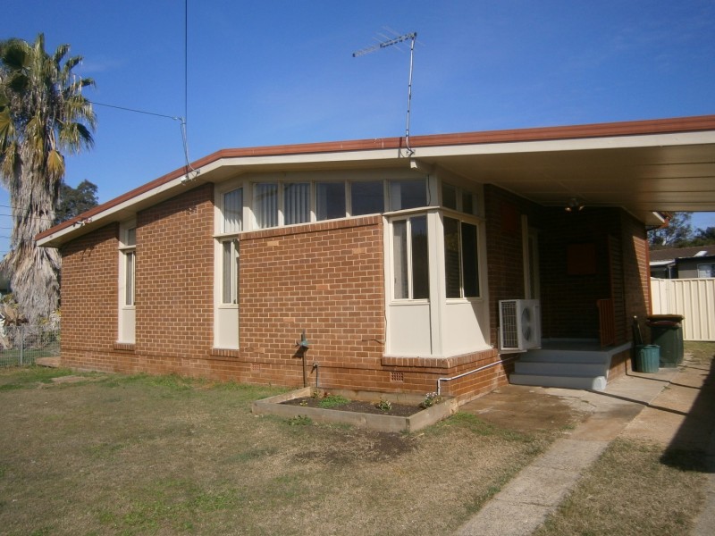 16 Mercator Crescent, Willmot NSW 2770