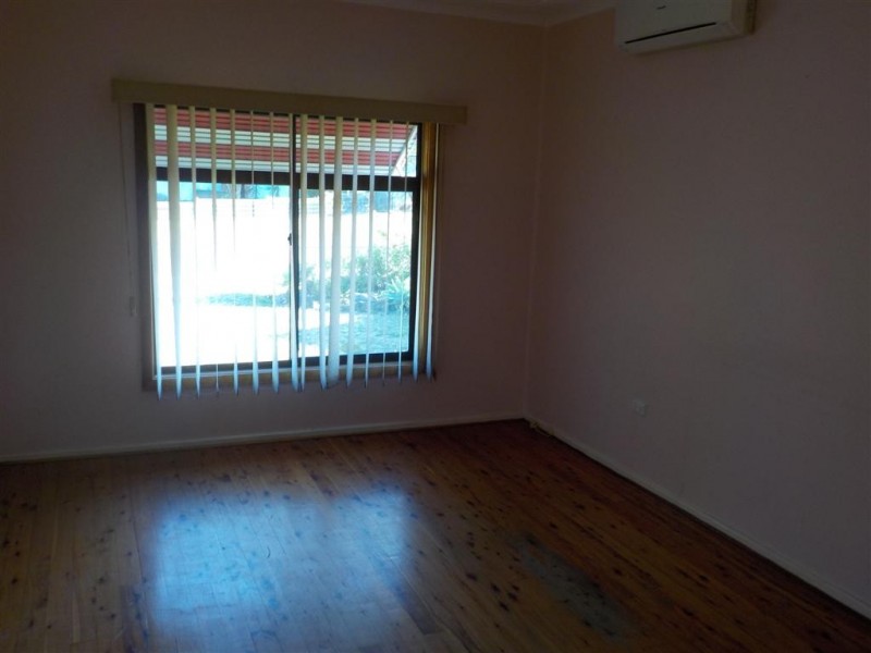 32 Champness Crescent, St Marys NSW 2760