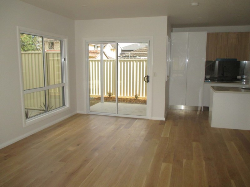 2/90 Adelaide Street, Oxley Park NSW 2760