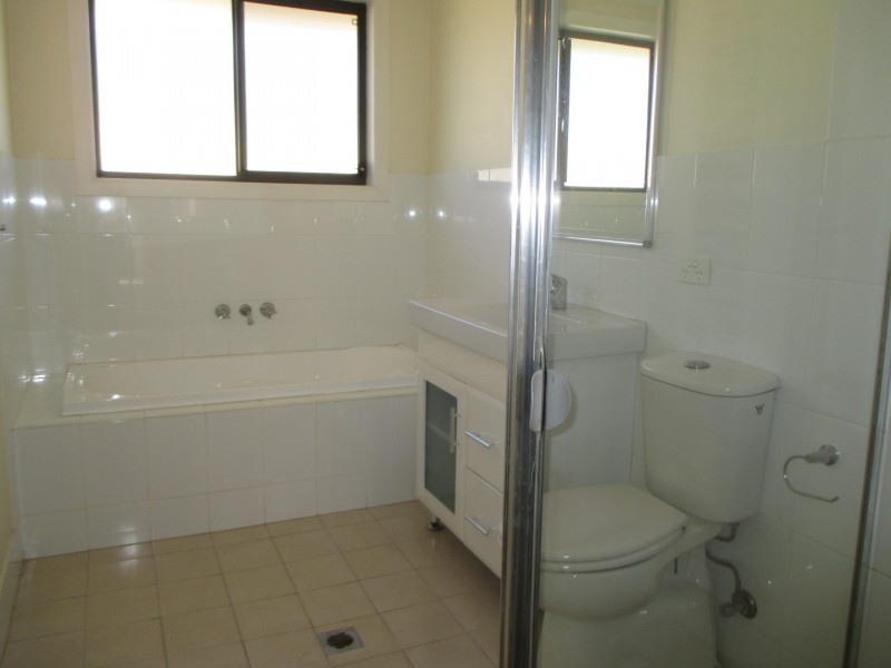 11 Kobe Street, Ropes Crossing NSW 2760