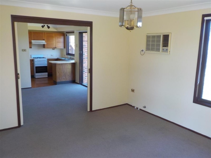 36 Solander Drive, St Clair NSW 2759