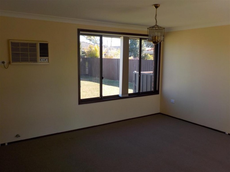 36 Solander Drive, St Clair NSW 2759