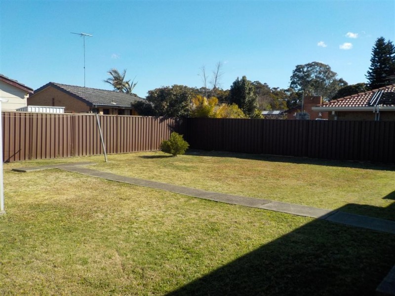 36 Solander Drive, St Clair NSW 2759