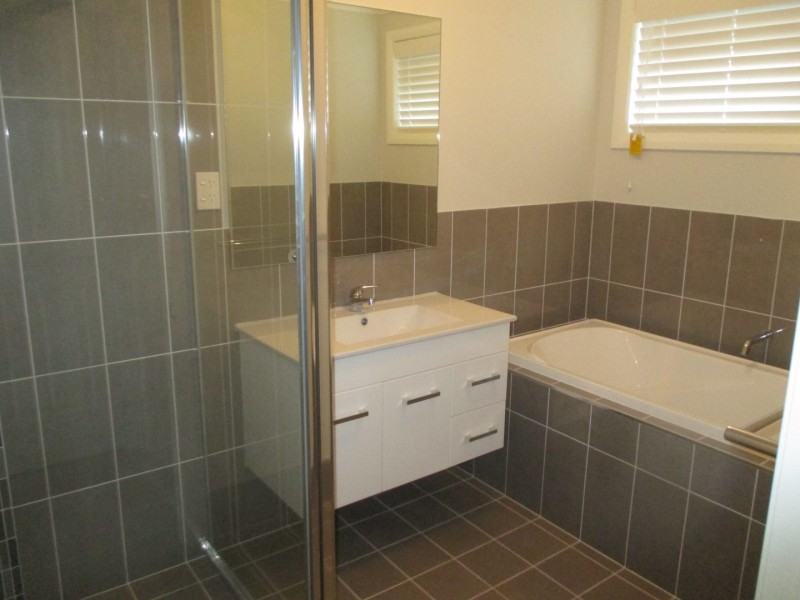 60A Menzies Circuit, St Clair NSW 2759