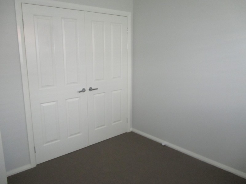 60A Menzies Circuit, St Clair NSW 2759