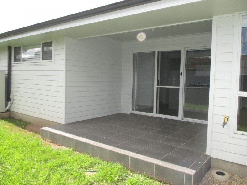 60A Menzies Circuit, St Clair NSW 2759