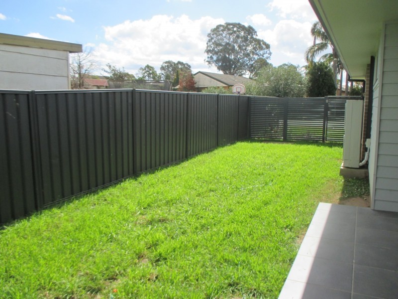 60A Menzies Circuit, St Clair NSW 2759